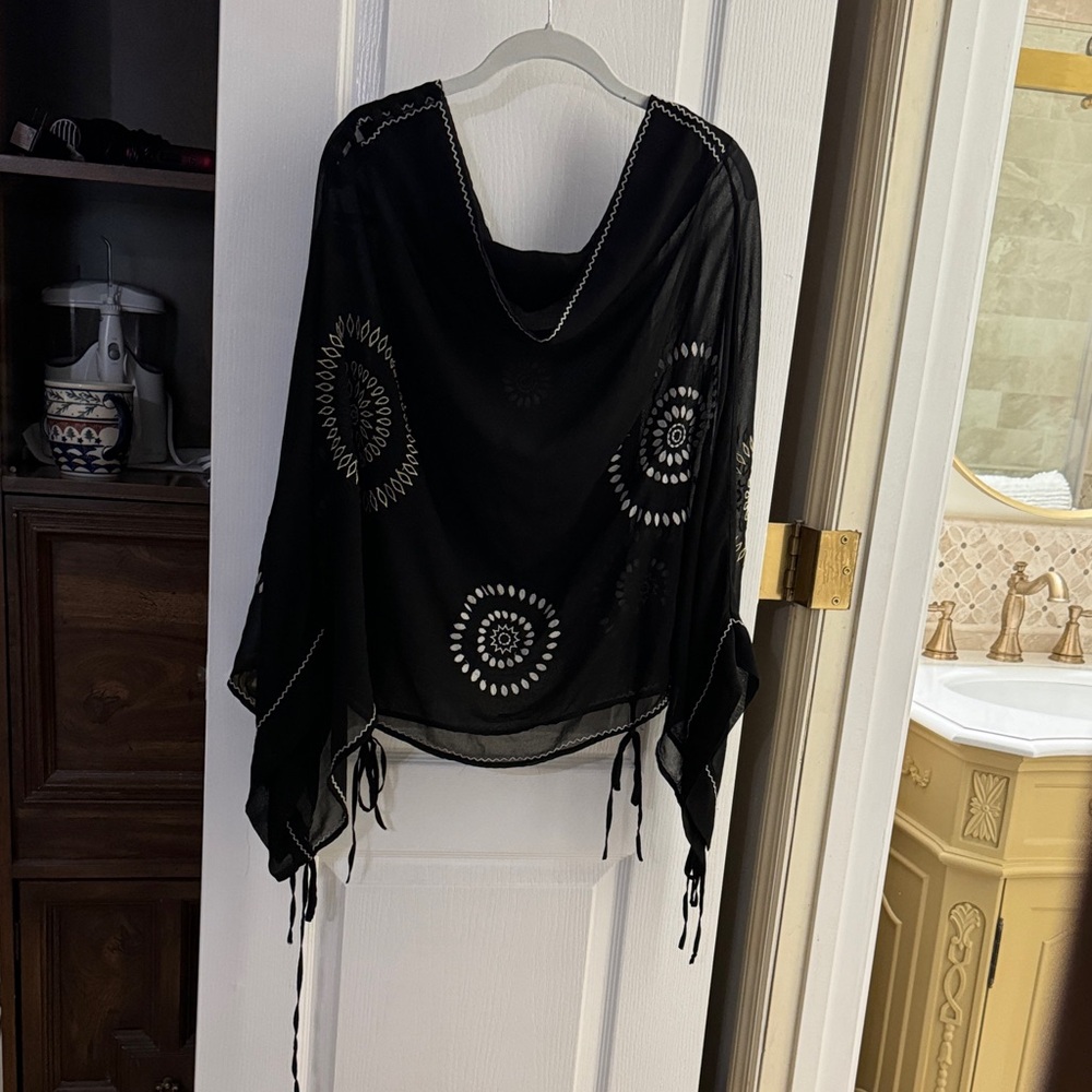 Love Stitch Shawl Size L EUC